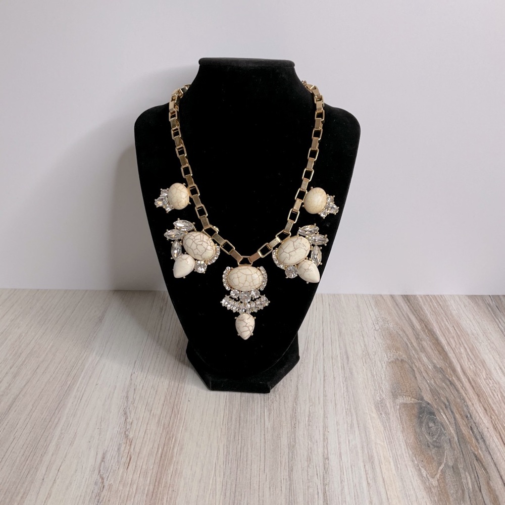 Cream Detailed Necklace